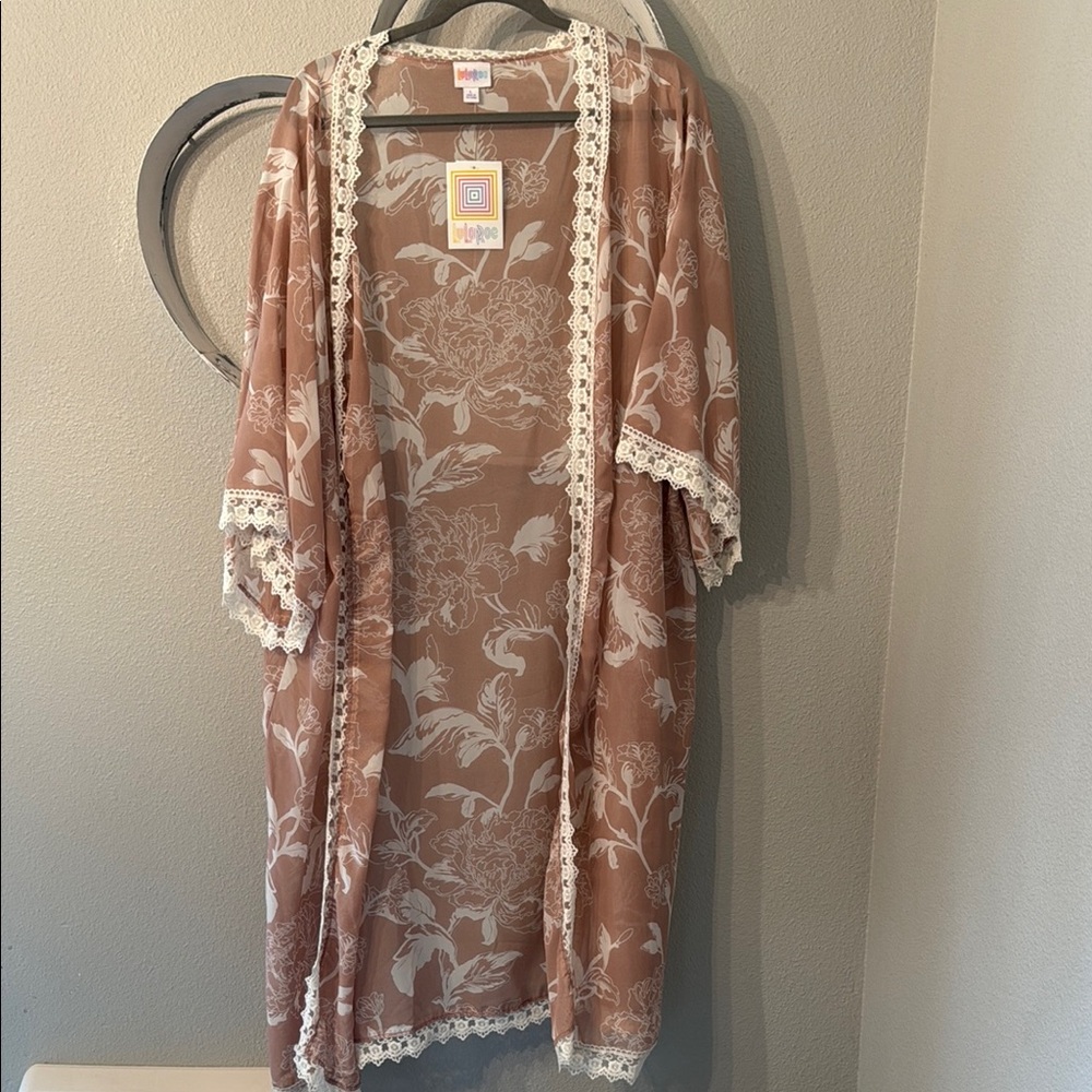 LuLaRoe Pink and White Floral Chloe with Lace Trim